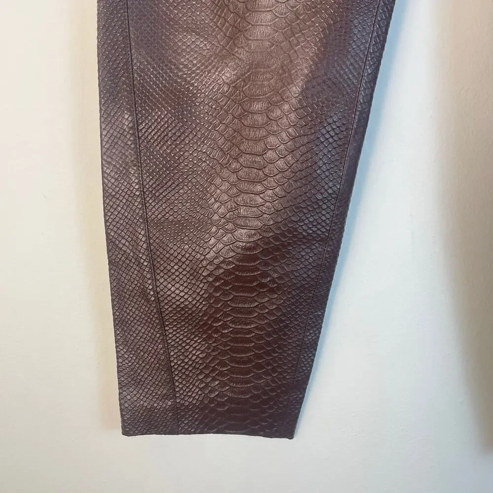 Velez Artisan Men’s Brown Leather Croc Print Straight Leg Pants Size Small